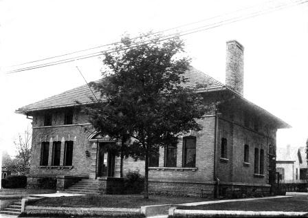 Black-and-White exterior photo