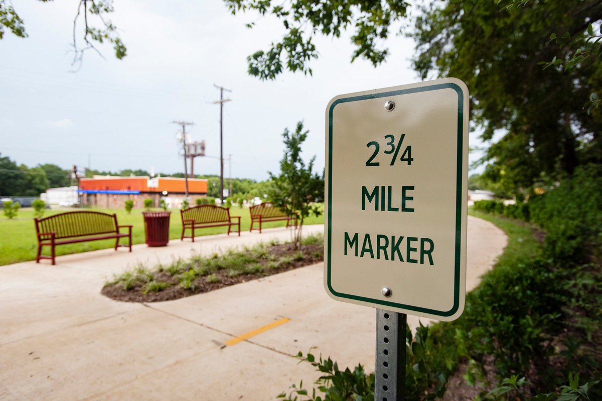 2.5 Mile Sign on Legacy Trail